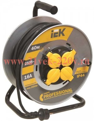 Катушка УК40 на мет с т/з 4 места 2Р+PЕ/40м КГ 3х1,5мм2 IP44