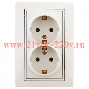 Розетка Intro Plano 1-205-02 с заземлением двойная 2X2P+E Schuko, 16А-250В, IP20, СУ, слоновая кость