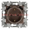 Розетка 2P+E 16A 250В со шторками и зарядкой 2xUSB 5В 3А Эра12, бронза 12-4109-13